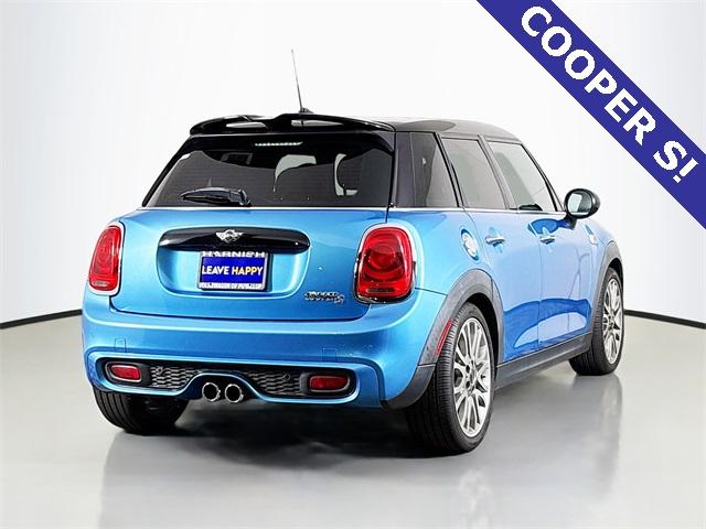 2015 MINI Cooper S Hardtop 4 Door Vehicle Photo in Puyallup, WA 98371