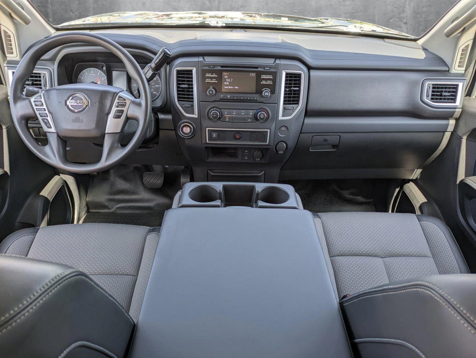 2017 Nissan Titan Vehicle Photo in Tustin, CA 92782