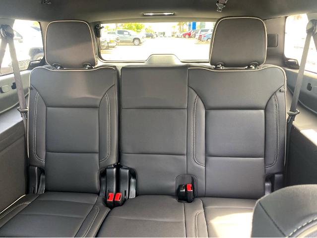 2025 Chevrolet Suburban Vehicle Photo in BEAUFORT, SC 29906-4218