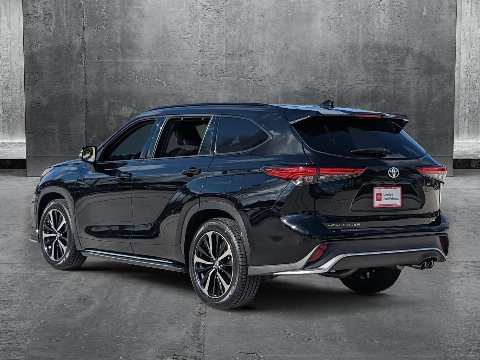 2022 Toyota Highlander Vehicle Photo in Davie, FL 33331