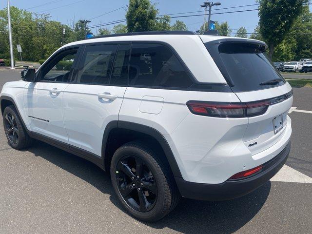 2025 Jeep Grand Cherokee Vehicle Photo in Doylsetown, PA 18901