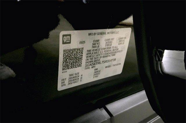 2025 Chevrolet Tahoe Vehicle Photo in KANSAS CITY, MO 64114-4502