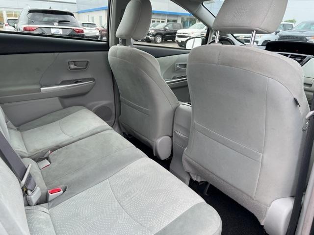 2014 Toyota Prius v Vehicle Photo in GREEN BAY, WI 54304-5303