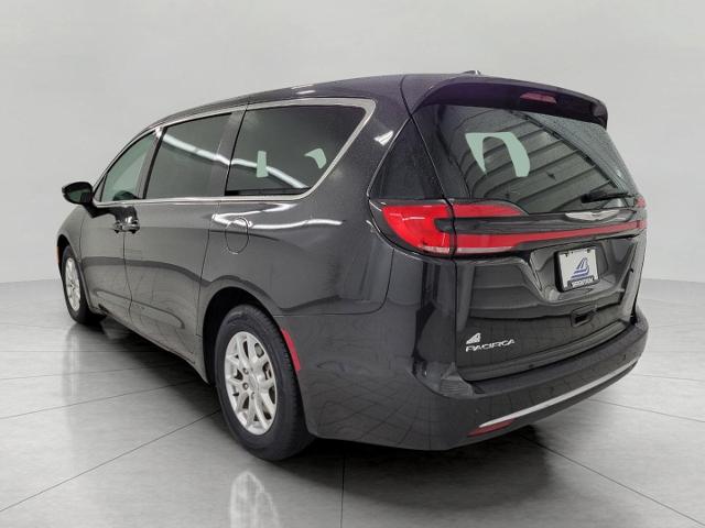 2023 Chrysler Pacifica Vehicle Photo in Kaukauna, WI 54130