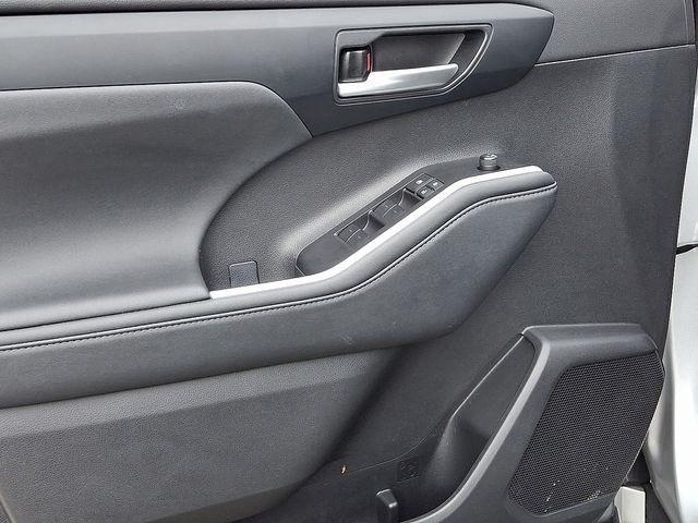 2024 Toyota Highlander Vehicle Photo in DANBURY, CT 06810-5034