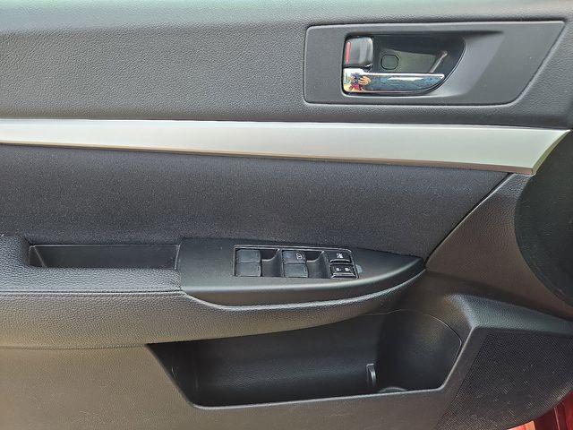 2011 Subaru Legacy Vehicle Photo in WATERTOWN, CT 06795-3318
