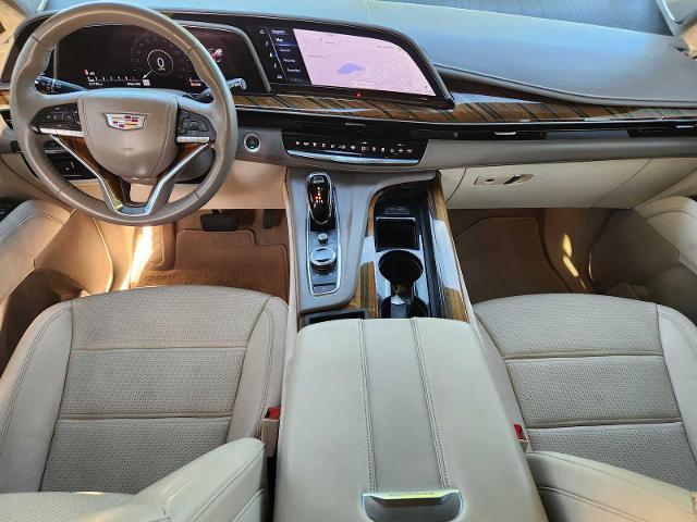 2022 Cadillac Escalade Vehicle Photo in DENTON, TX 76210-9321