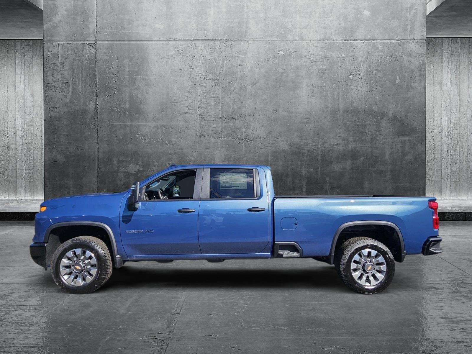 2025 Chevrolet Silverado 2500 HD Vehicle Photo in GREENACRES, FL 33463-3207