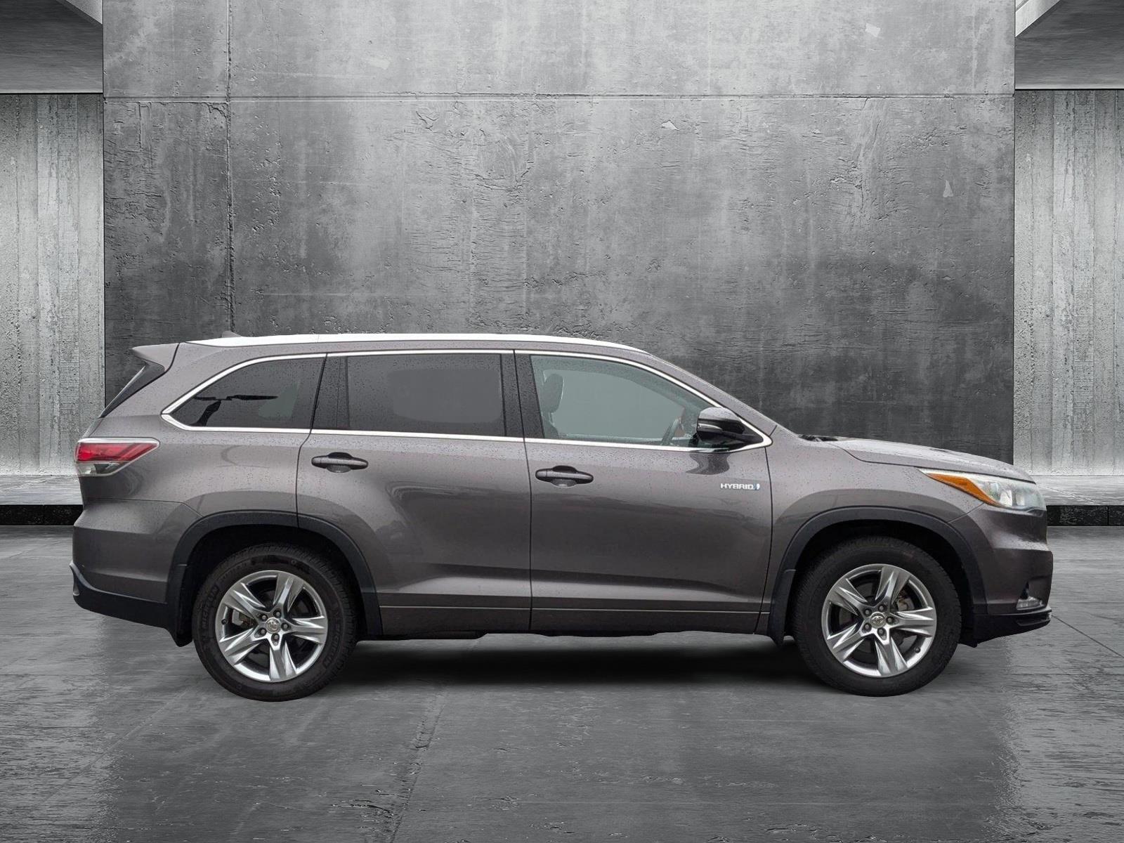 2015 Toyota Highlander Hybrid Vehicle Photo in St. Petersburg, FL 33713