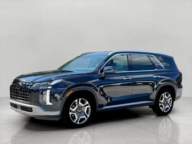 2025 Hyundai PALISADE Vehicle Photo in Green Bay, WI 54304