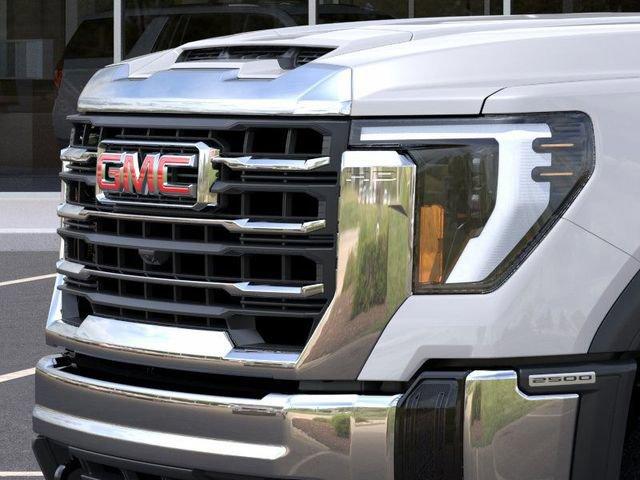 2025 GMC Sierra 2500 HD Vehicle Photo in MEDINA, OH 44256-9631