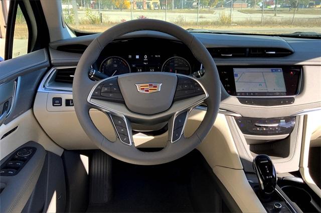 2025 Cadillac XT5 Vehicle Photo in KANSAS CITY, MO 64114-4545