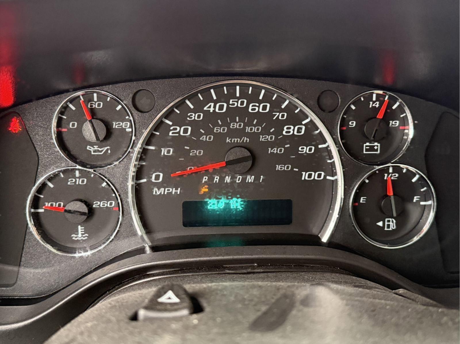 2024 Chevrolet Express Cutaway 3500 Vehicle Photo in GEORGETOWN, TX 78626-7508