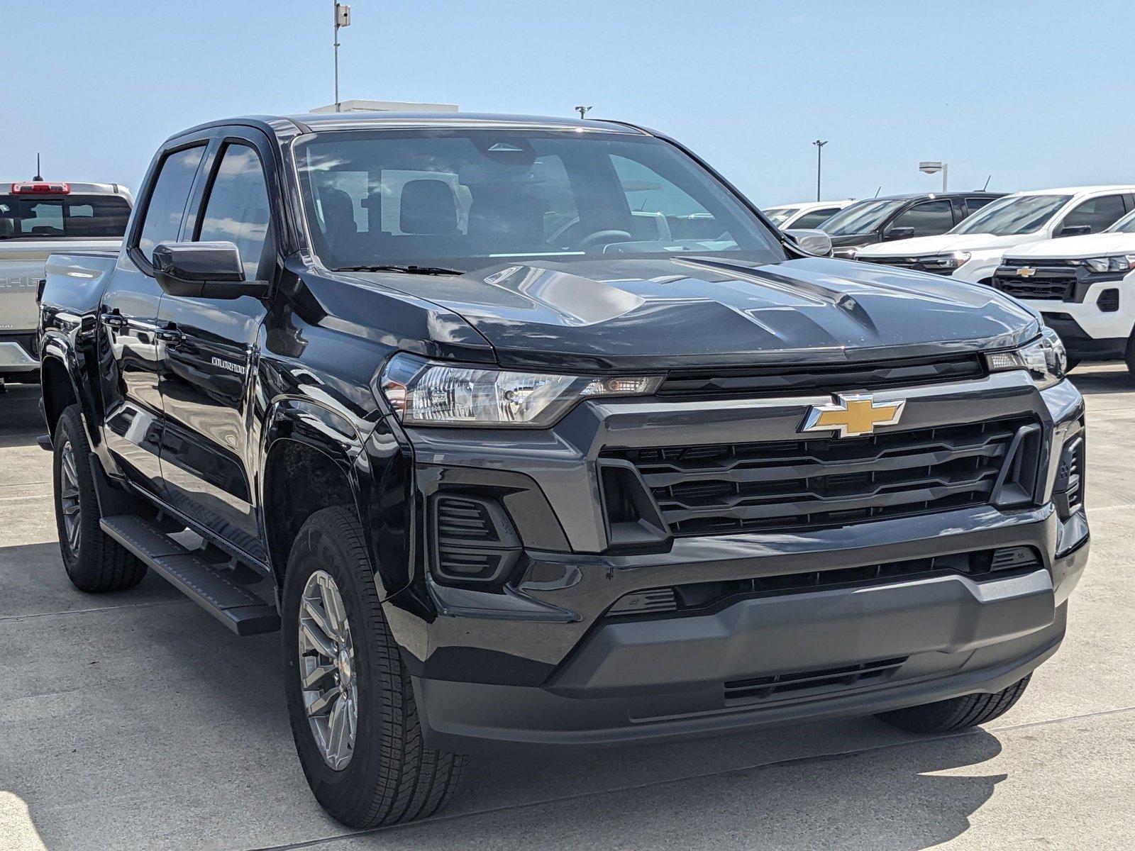 2025 Chevrolet Colorado Vehicle Photo in MIAMI, FL 33172-3015