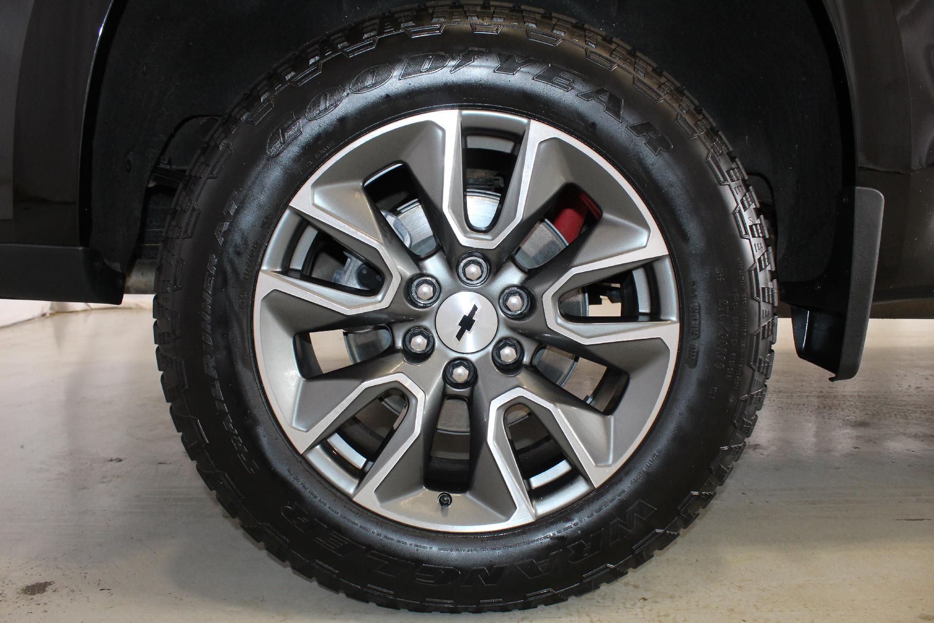 2023 Chevrolet Silverado 1500 Vehicle Photo in NORTHAMPTON, MA 01060-1120