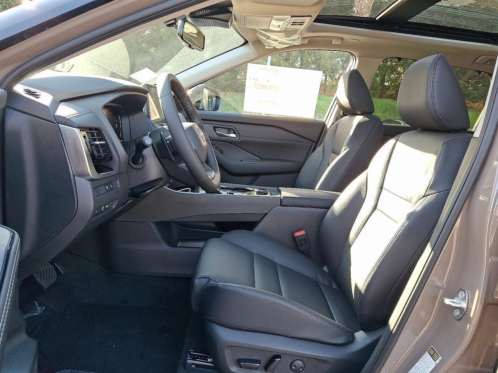 2025 Nissan Rogue Vehicle Photo in Mechanicsburg, PA 17050-2306