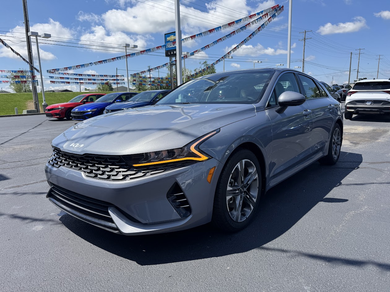 2022 Kia K5 Vehicle Photo in BOONVILLE, IN 47601-9633