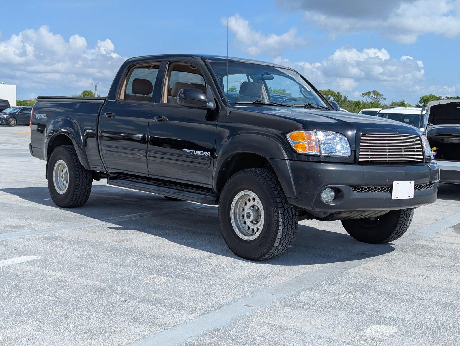 2004 Toyota Tundra Vehicle Photo in Ft. Myers, FL 33907