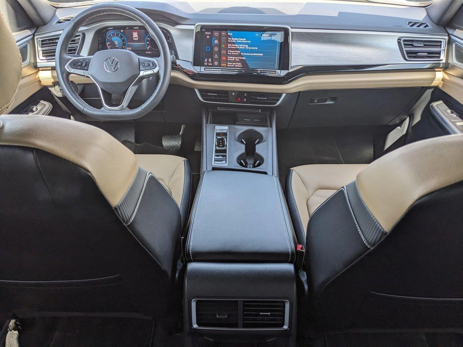 2024 Volkswagen Atlas Cross Sport Vehicle Photo in HOUSTON, TX 77034-5009