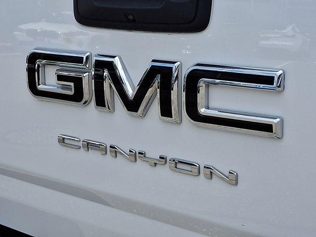 2022 GMC Canyon Vehicle Photo in DANBURY, CT 06810-5034