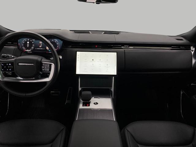 2025 Range Rover Vehicle Photo in Appleton, WI 54913