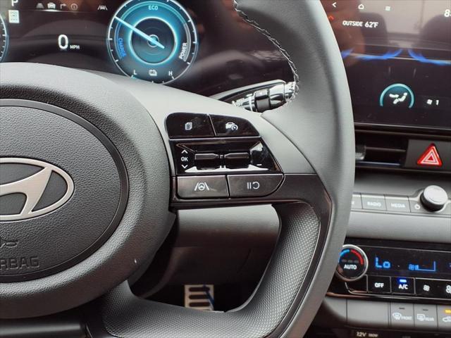 2025 Hyundai ELANTRA Hybrid Vehicle Photo in Peoria, IL 61615