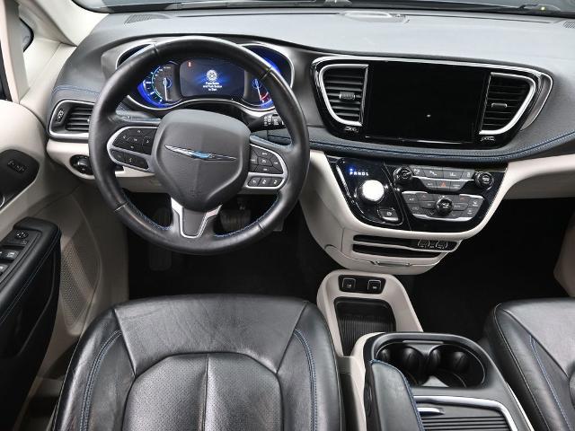 2021 Chrysler Pacifica Vehicle Photo in Cedar Rapids, IA 52402
