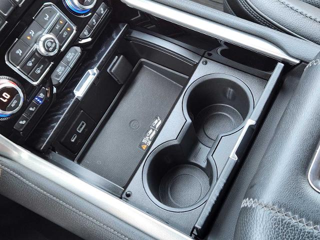 2022 GMC Yukon XL Vehicle Photo in DENTON, TX 76210-9321
