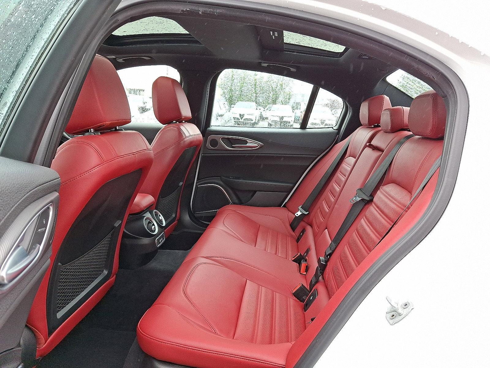 2022 Alfa Romeo Giulia Vehicle Photo in Willow Grove, PA 19090