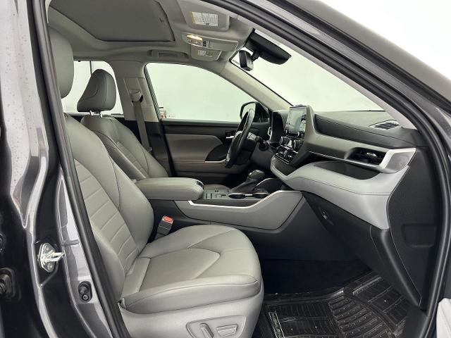 2022 Toyota Highlander Vehicle Photo in Grapevine, TX 76051