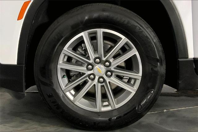 2023 Chevrolet Traverse Vehicle Photo in Lees Summit, MO 64086