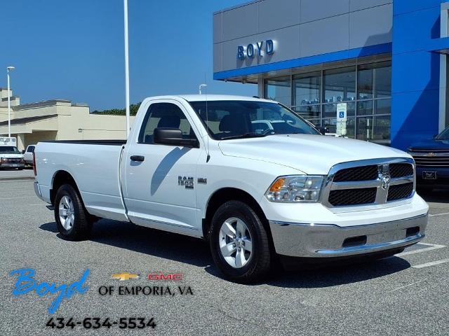 2022 Ram 1500 Classic Vehicle Photo in EMPORIA, VA 23847-1235