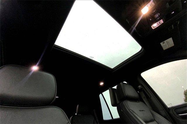 2021 GMC Yukon Vehicle Photo in TOPEKA, KS 66609-0000