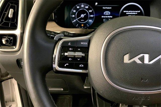 2023 Kia Sorento Vehicle Photo in KANSAS CITY, MO 64114-4502