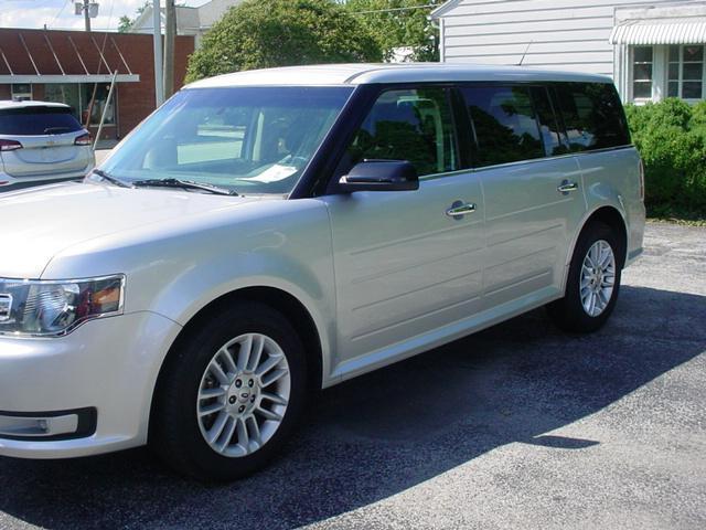 Used 2018 Ford Flex SEL with VIN 2FMGK5C80JBA15780 for sale in Arcanum, OH