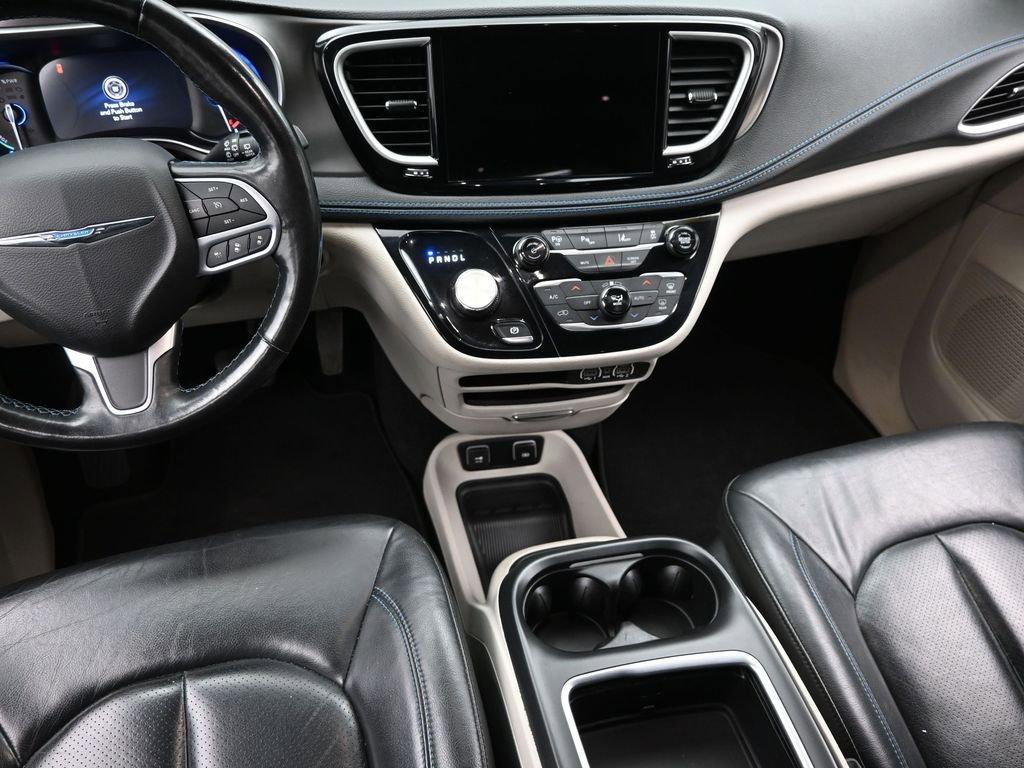 2021 Chrysler Pacifica Vehicle Photo in Marion, IA 52302