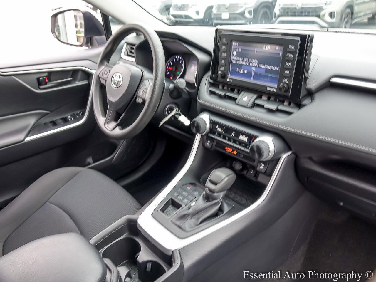 2021 Toyota RAV4 Vehicle Photo in Saint Charles, IL 60174