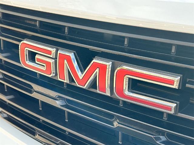 2023 GMC Sierra 1500 Vehicle Photo in GOODYEAR, AZ 85338-1310