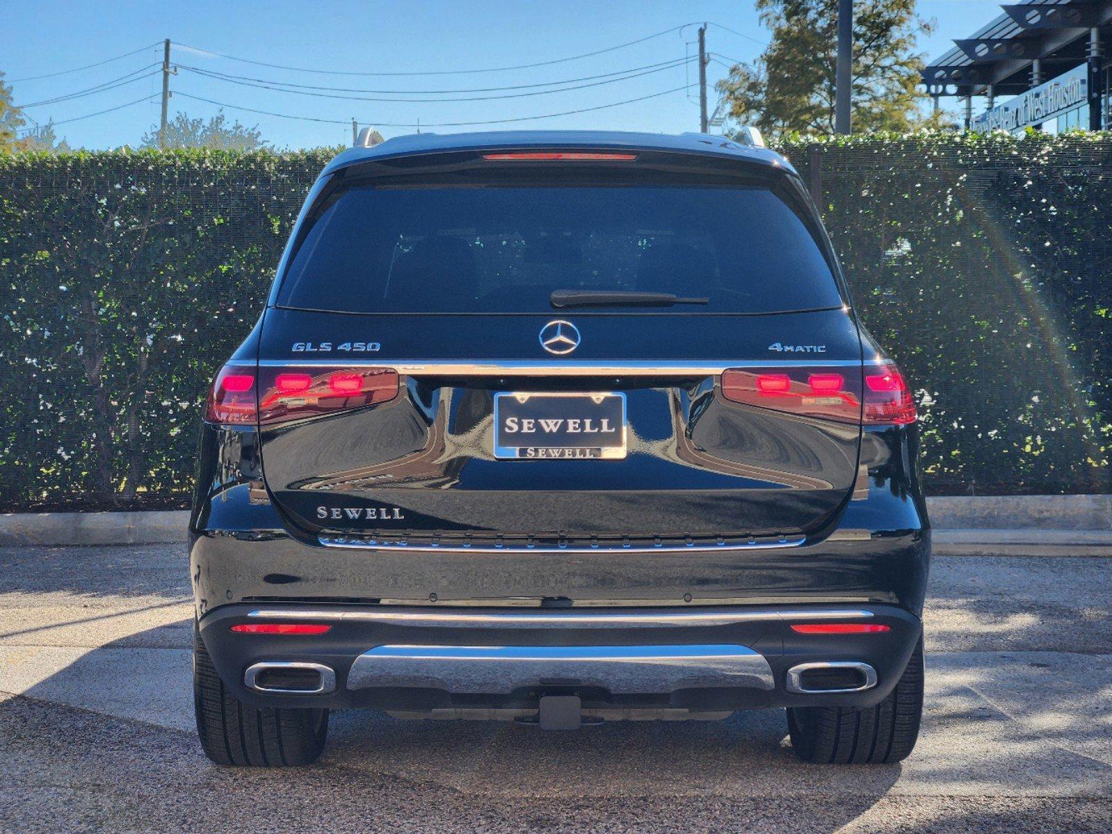 2024 Mercedes-Benz GLS Vehicle Photo in HOUSTON, TX 77079