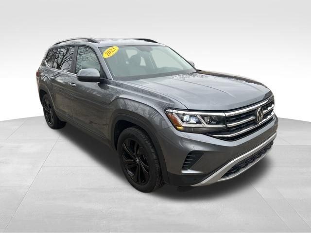 2023 Volkswagen Atlas Vehicle Photo in MEDINA, OH 44256-9631