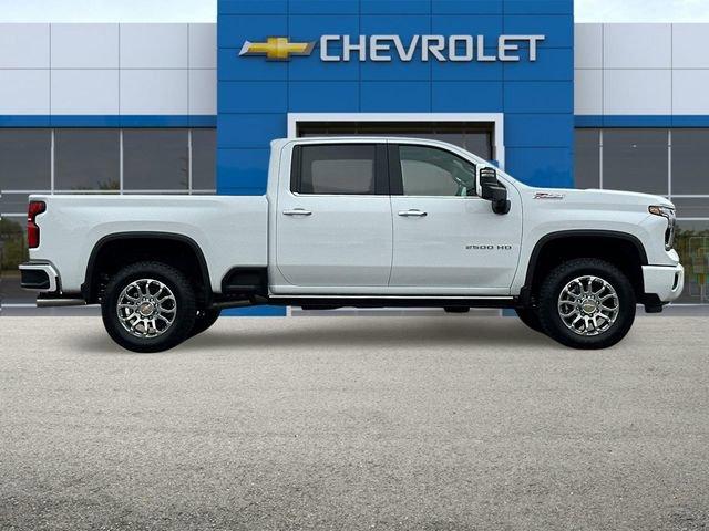 2025 Chevrolet Silverado 2500 HD Vehicle Photo in RIVERSIDE, CA 92504-4106