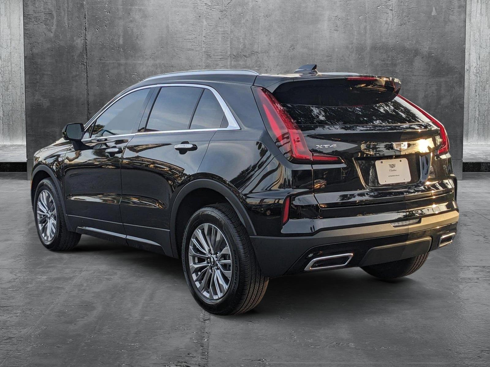 2025 Cadillac XT4 Vehicle Photo in WEST PALM BEACH, FL 33407-3296