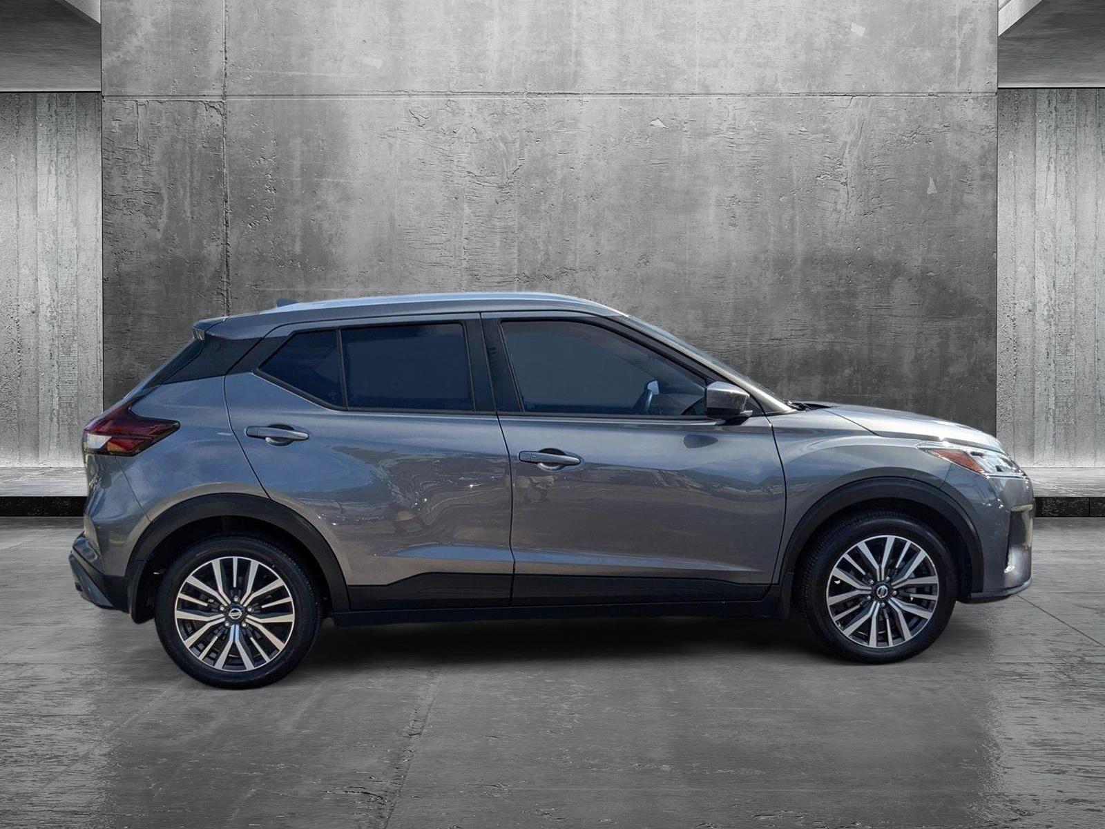 2021 Nissan Kicks Vehicle Photo in Miami, FL 33135