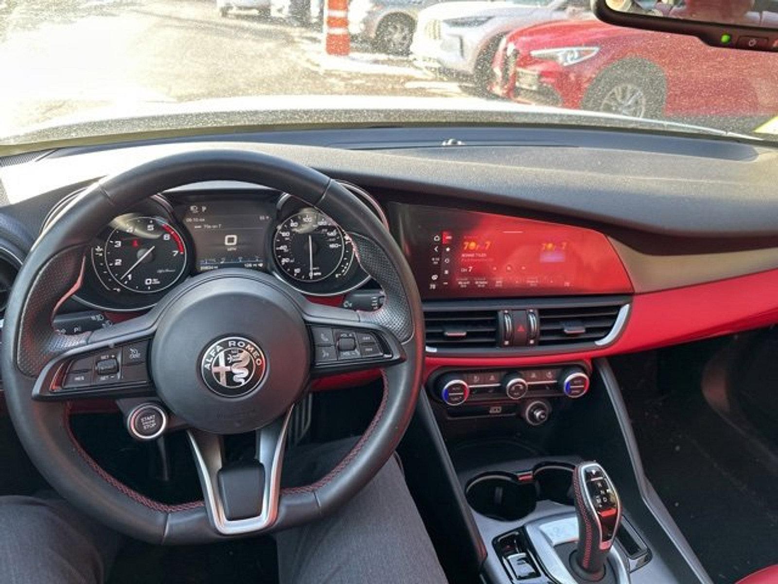 2021 Alfa Romeo Giulia Vehicle Photo in Willow Grove, PA 19090