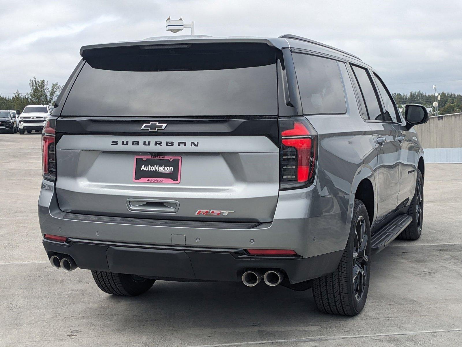 2025 Chevrolet Suburban Vehicle Photo in MIAMI, FL 33172-3015