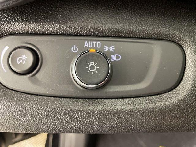 2025 Chevrolet Trax Vehicle Photo in PHOENIX, AZ 85014-3381