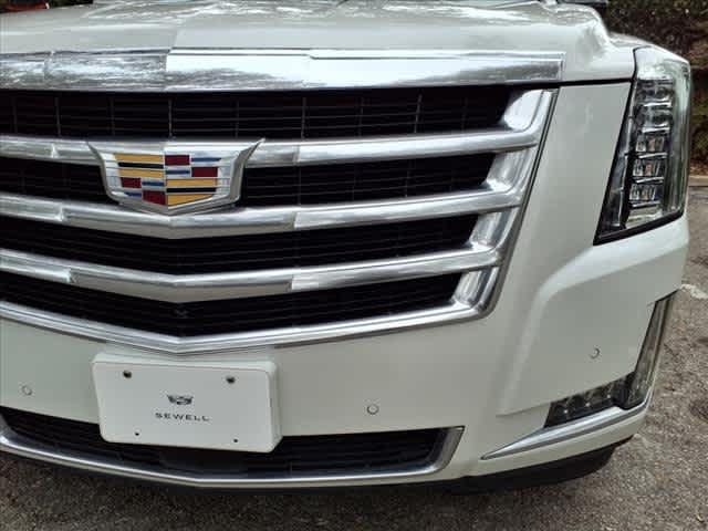 2017 Cadillac Escalade Vehicle Photo in San Antonio, TX 78230-1001