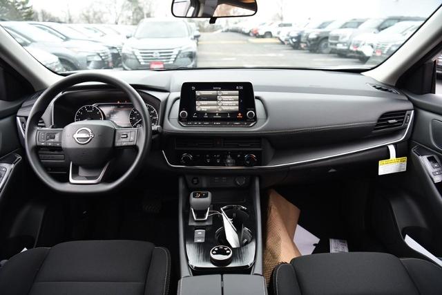 2025 Nissan Rogue Vehicle Photo in Ballwin, MO 63011