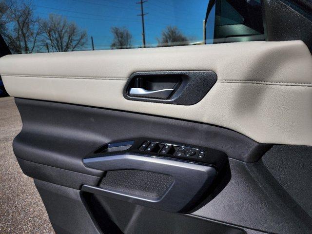 2025 Nissan Pathfinder Vehicle Photo in Ardmore, PA 19003