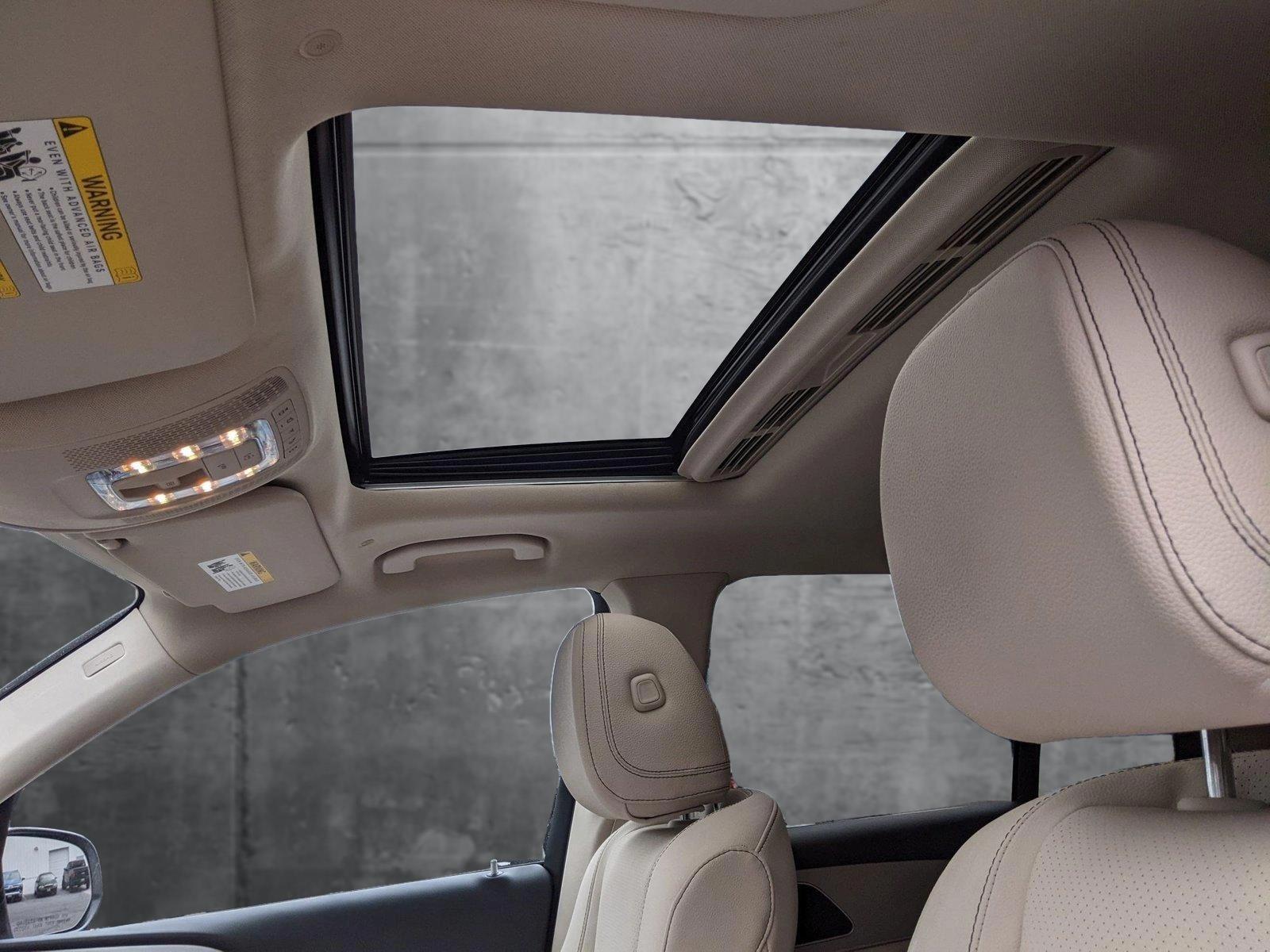 2024 Mercedes-Benz GLE Vehicle Photo in TIMONIUM, MD 21093-2300